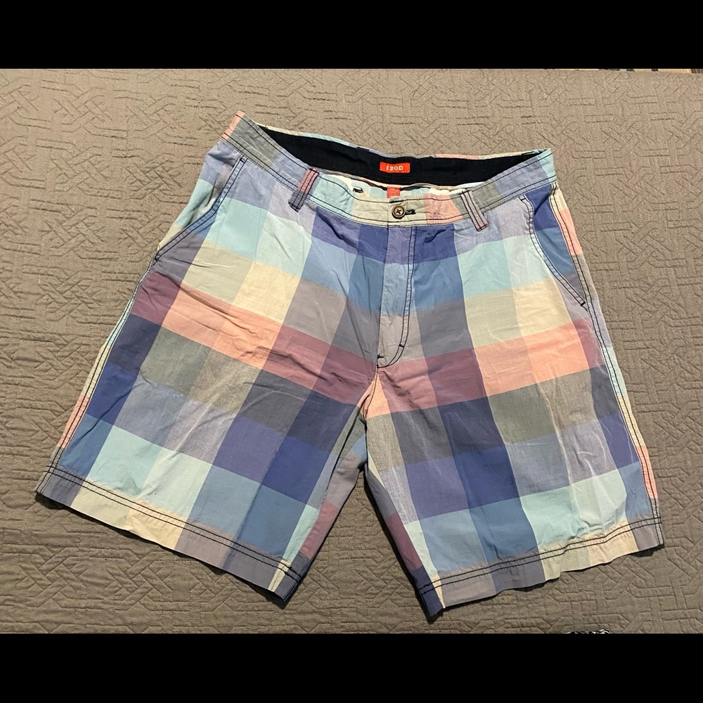 Izod Men’s shorts